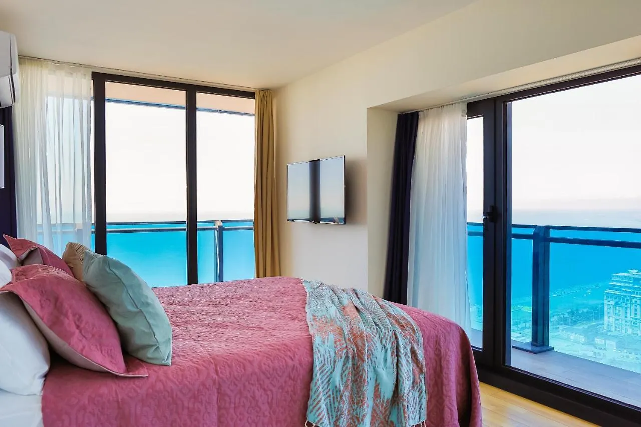 Apartment G-Point City Beach Batumi